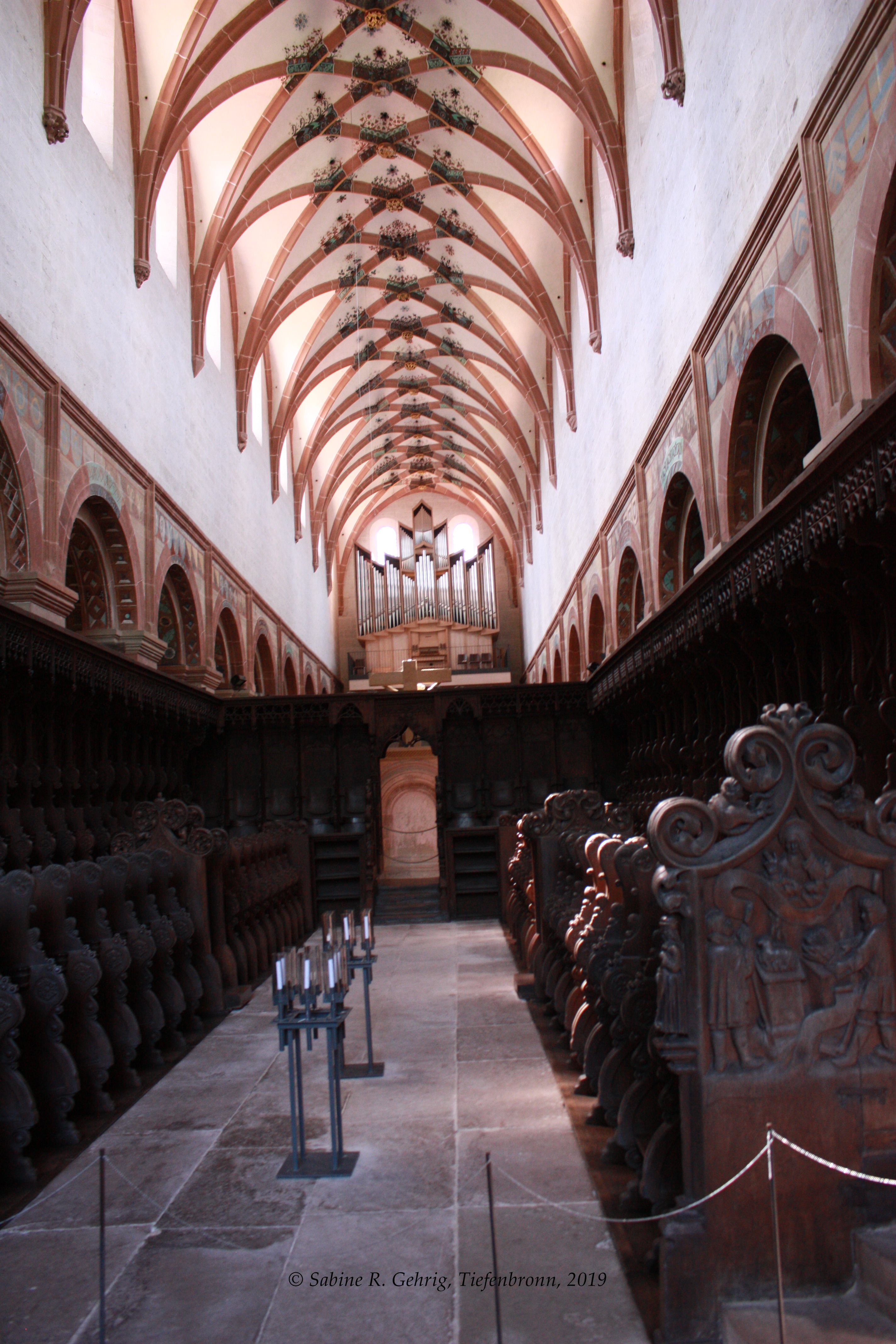 IMG_9446-Kloster Maulbronn 08-19 - Langhaus mit Chorgestühl