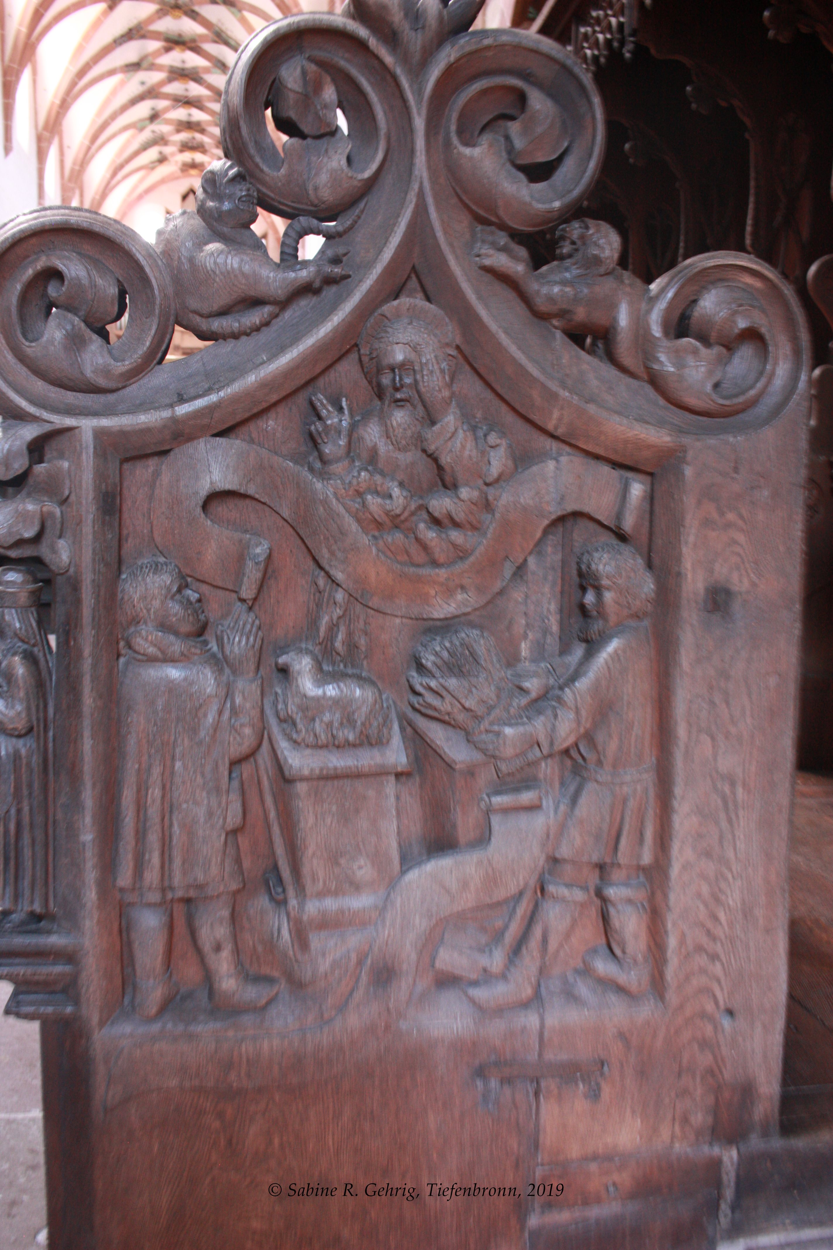 IMG_9448-Kloster Maulbronn 08-19 - Holzschnitzerei am chorgestühl