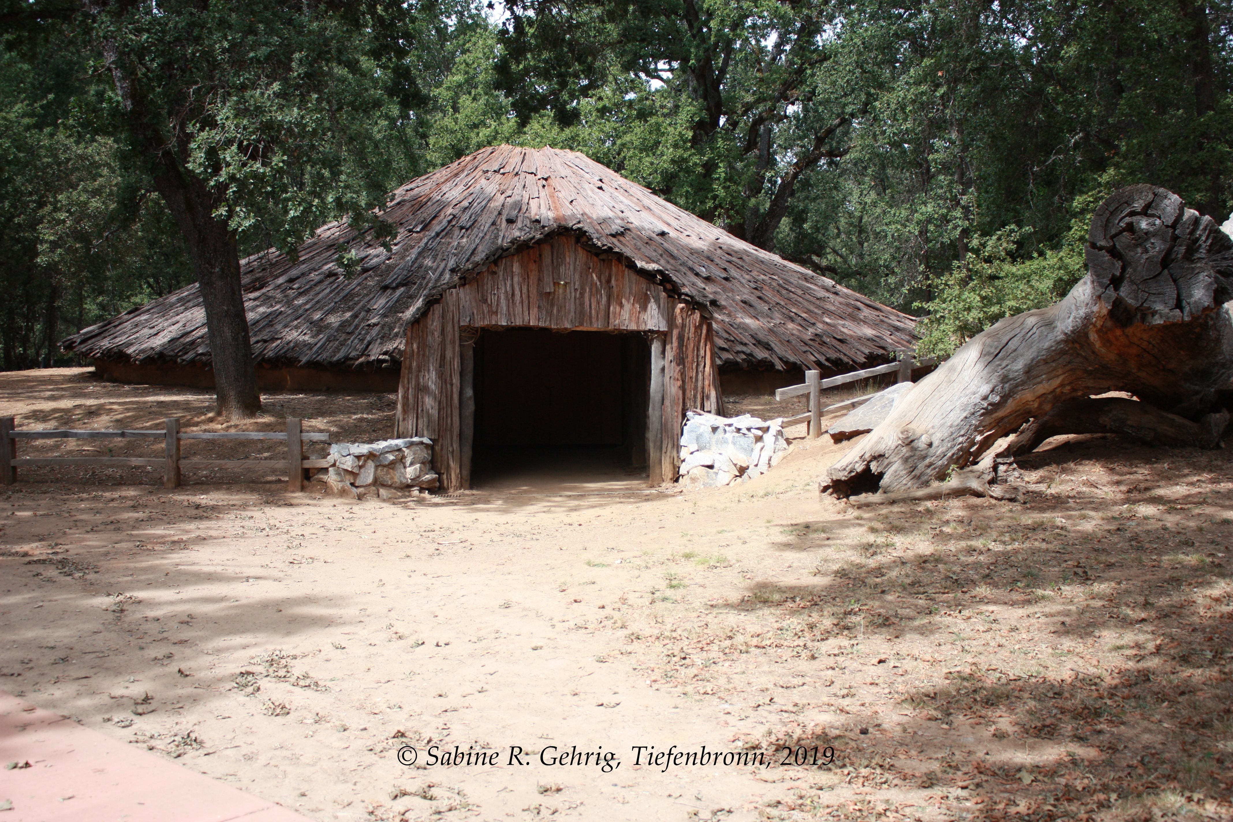 IMG_0917-Indian Grinding Rock SP - Roundhouse
