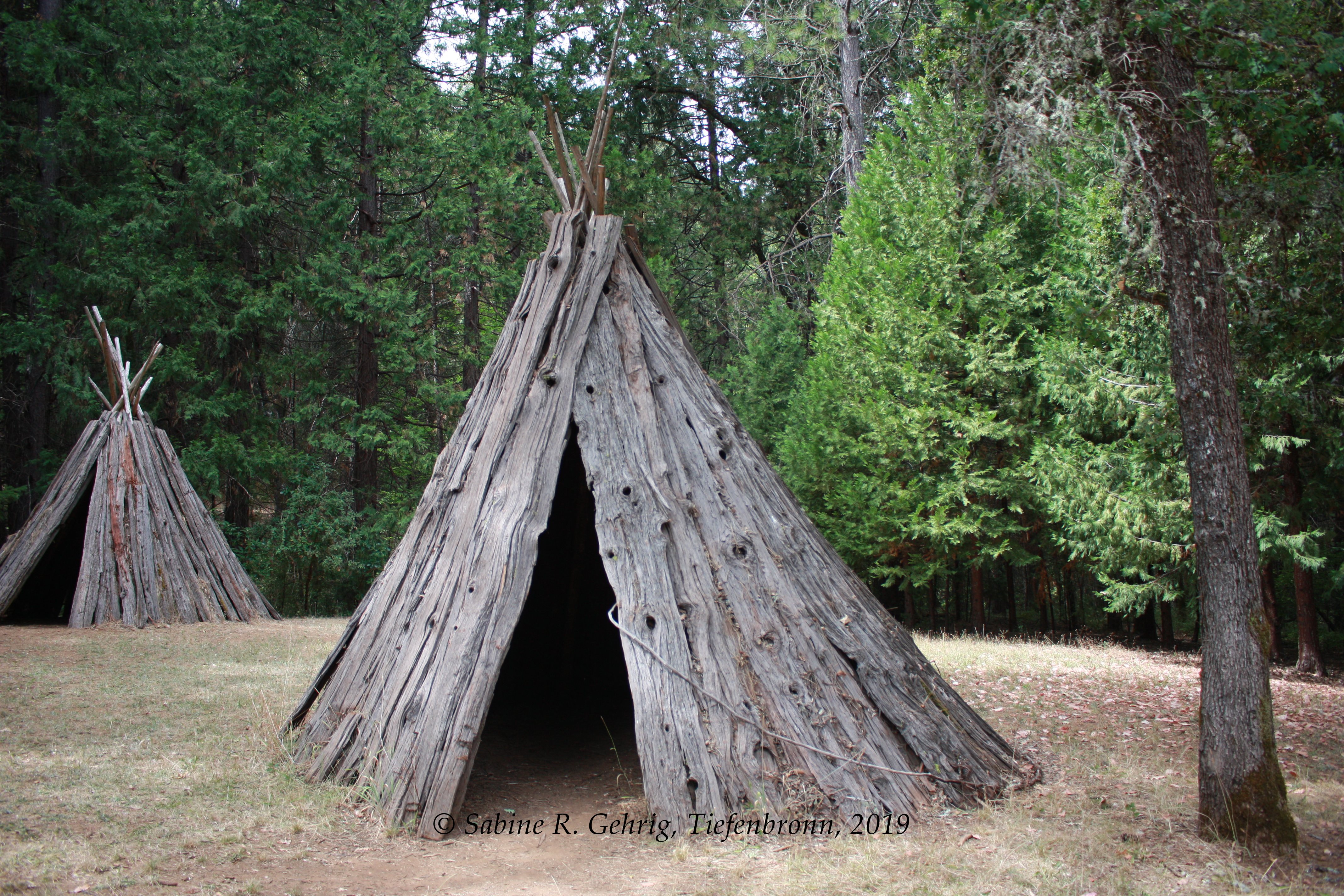 IMG_0930-Indian Grinding Rock SP - Miwok Village - Bark House